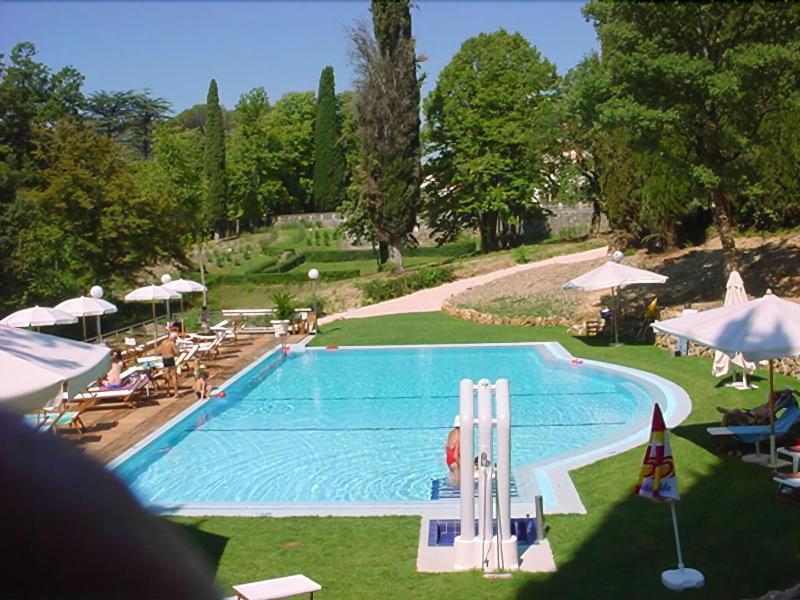 Park Hotel Villa Potenziani Rieti Bagian luar foto