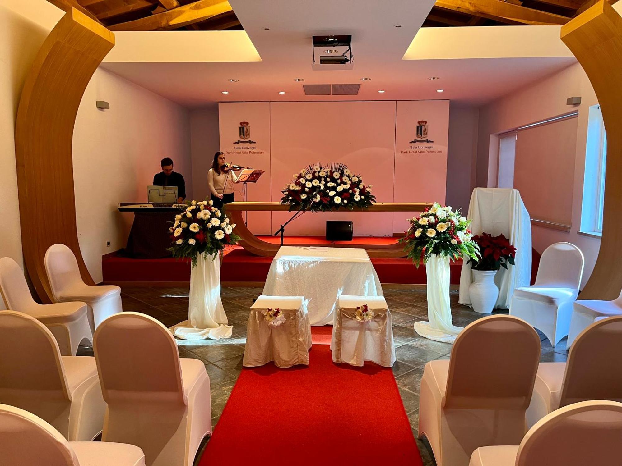 Park Hotel Villa Potenziani Rieti Bagian luar foto