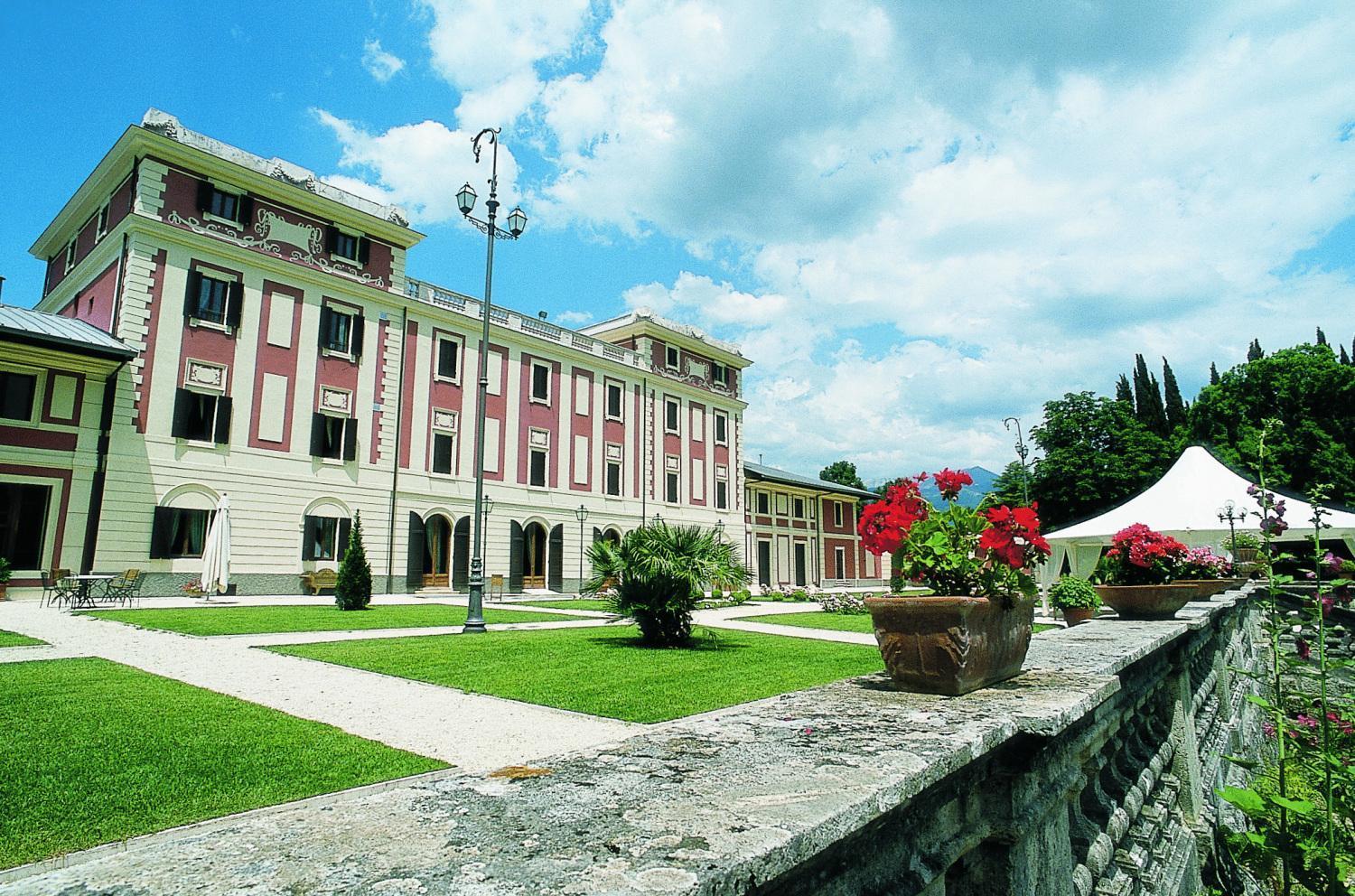 Park Hotel Villa Potenziani Rieti Bagian luar foto