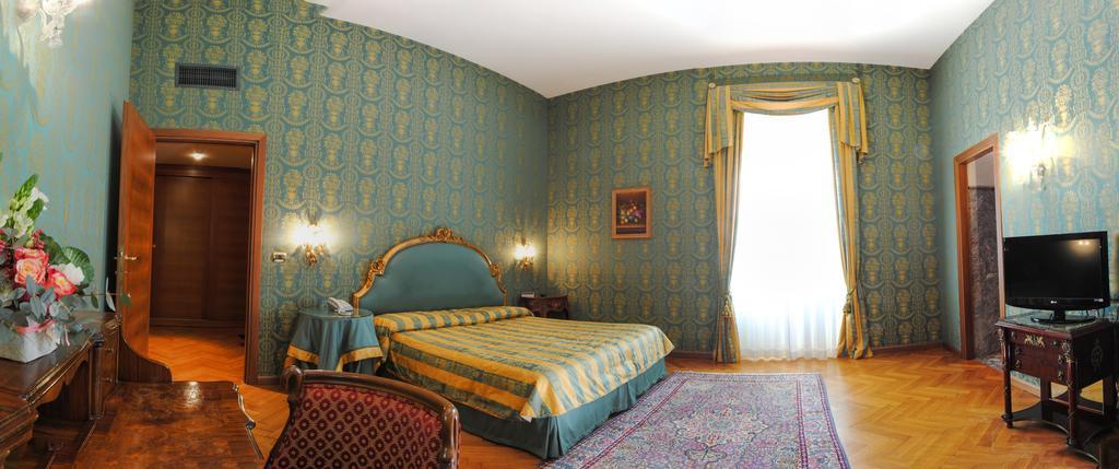 Park Hotel Villa Potenziani Rieti Bagian luar foto