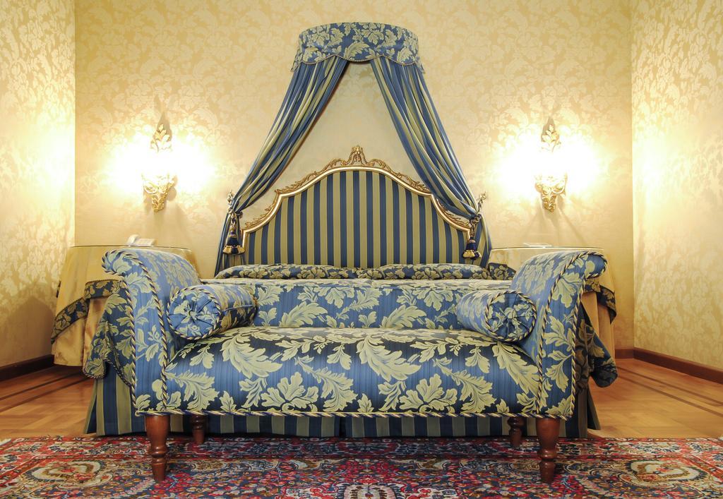 Park Hotel Villa Potenziani Rieti Bagian luar foto