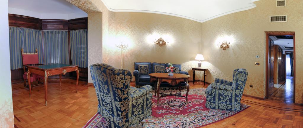 Park Hotel Villa Potenziani Rieti Bagian luar foto